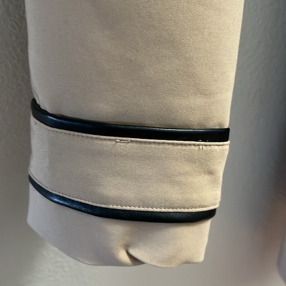 ELLE Ladies Trench with belt size 12 - Picture 5 of 9